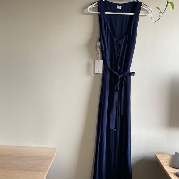 Aritzia Joyce Dress - Classic Navy - Picture 2 of 2